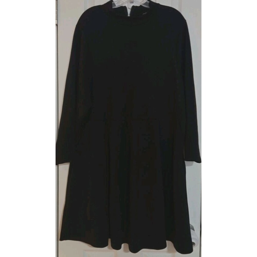 Torrid Size 3 Black A-Line Swing Dress Long Sleeve Knee Lenth Minimalist Classic